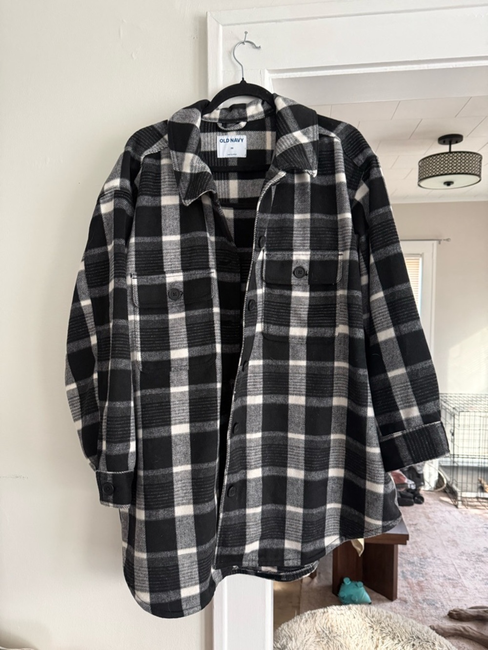 Old Navy Black & White Plaid Button-Up Shirt Jacket